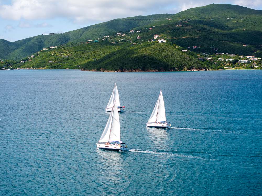 Sailing the north coast of Virgin Gorda